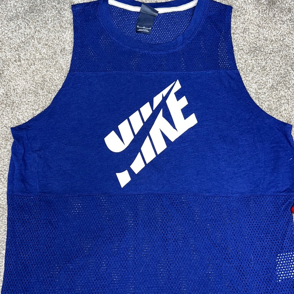 Nike tank